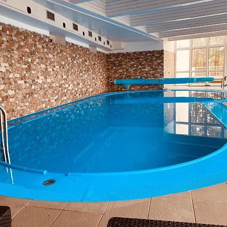 Interhotel America Pisek  Bagian luar foto