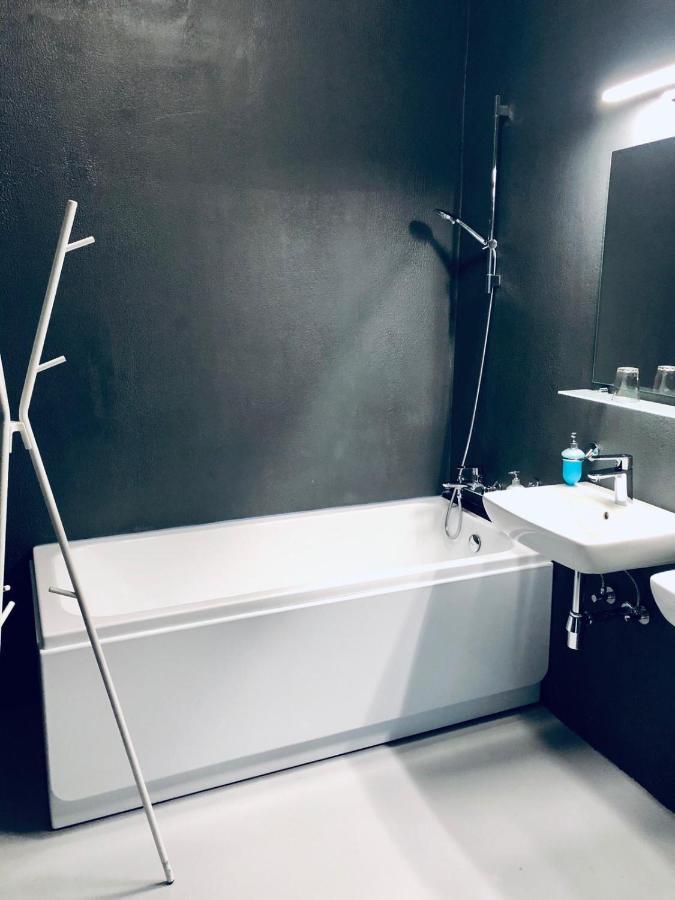 Interhotel America Pisek  Bagian luar foto