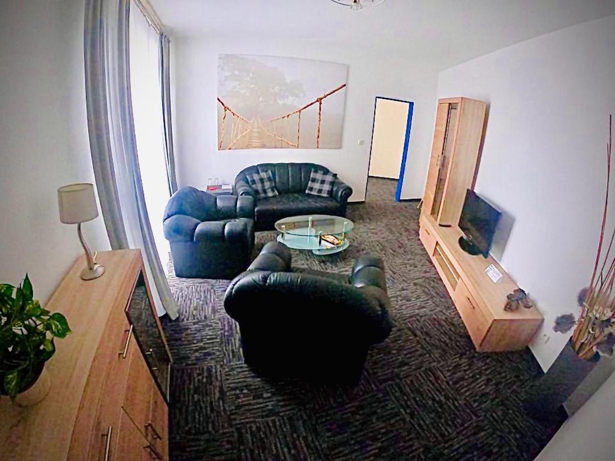 Interhotel America Pisek  Bagian luar foto